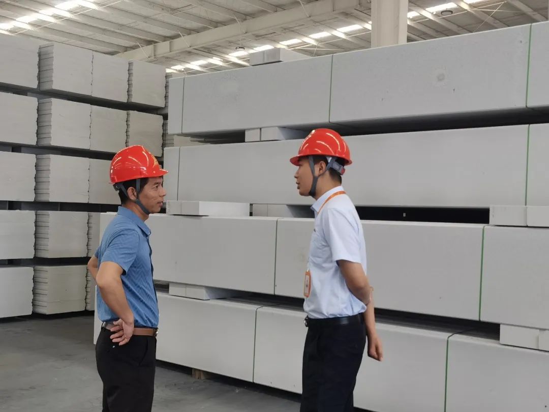 龙元建设苏州项目吴总一行莅临我司参观考察